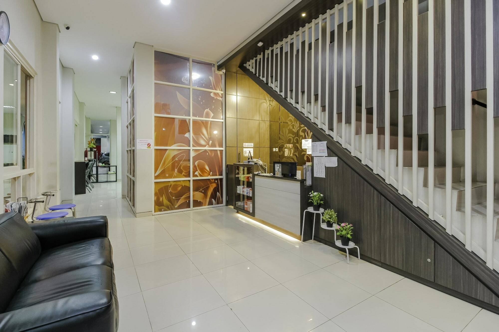 Reddoorz Near Samarinda Central Plaza Экстерьер фото